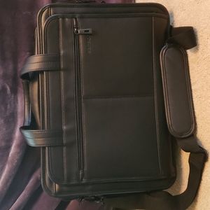 Samsonite Briefcase in Black Leather
